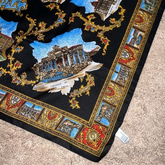 Vintage PIAZZA PIETRO St Peters Square Blue and Gold ROME Scarf Made in ITALY - Picture 11 of 13